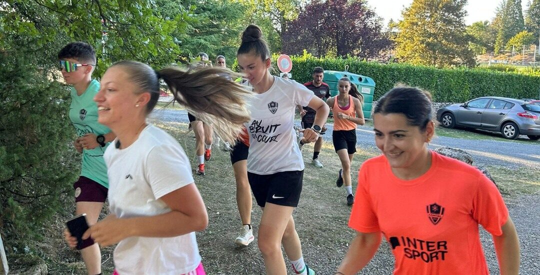 Les filles reprennent